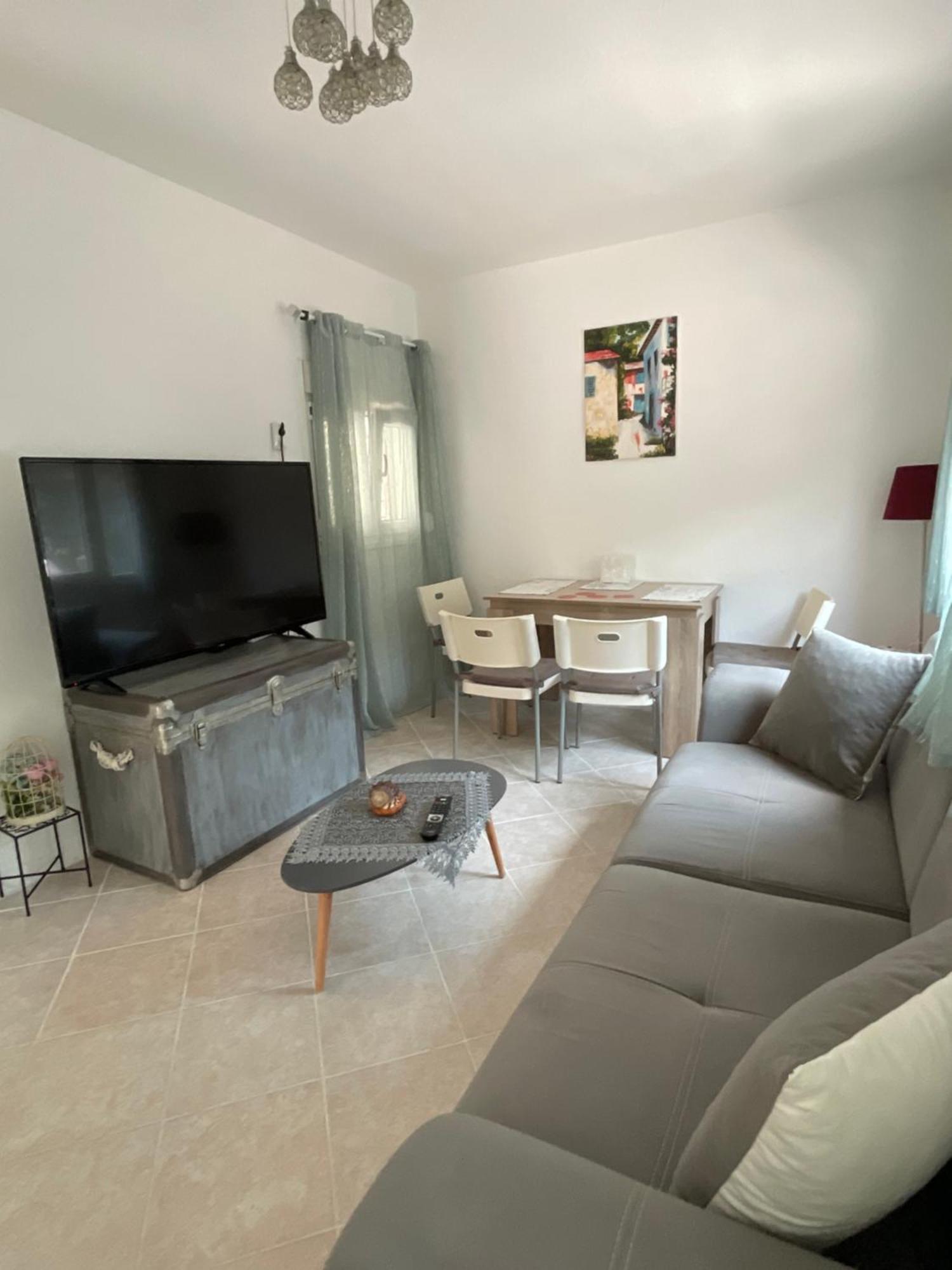 Comfy Myrvalis Apartment Hagia Triada Exterior foto